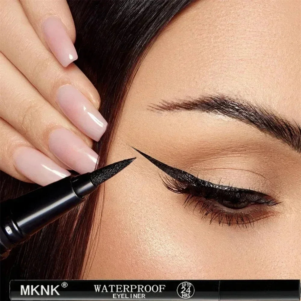 1/2 PCS Lápiz Delineador de ojos negro de secado rápido - 24H duradero suave mate impermeable antimanchas delineador de ojos líquido maquillaje para ojos
